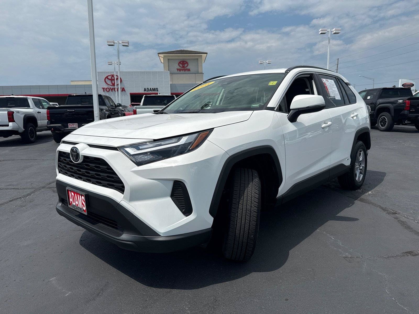 Certified 2025 Toyota RAV4 XLE w/ Weather Package AWD/4WD image 4