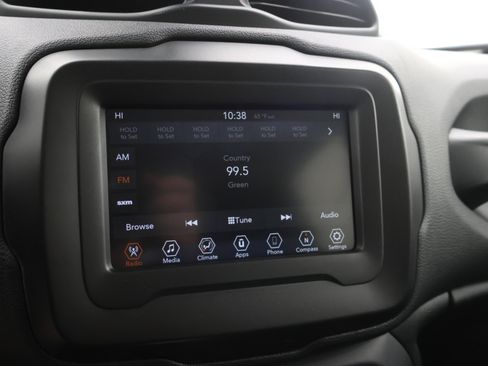 Used 2019 Jeep Renegade Latitude AWD/4WD image 11