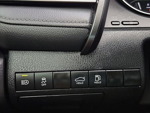 Used 2023 Toyota Camry SE w/ Convenience Package FWD image 21