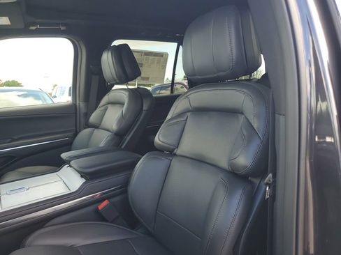 New 2025 Lincoln Navigator Reserve w/ Jet Appearance Package image 22