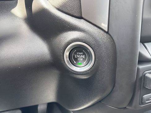 Used 2024 Chevrolet Silverado 1500 Custom image 19