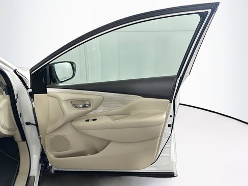 Used 2016 Nissan Murano Platinum w/ Platinum Technology Package AWD/4WD image 34