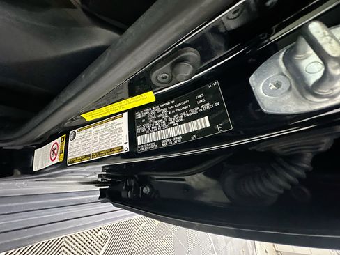 Used 2018 Toyota 4Runner SR5 image 12