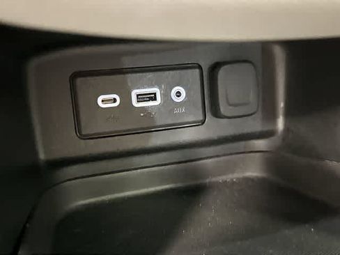 Used 2020 Chevrolet Equinox LS AWD/4WD image 25