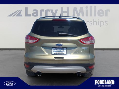 Used 2013 Ford Escape Titanium AWD/4WD image 4
