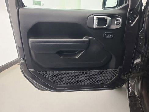 Used 2024 Jeep Wrangler Unlimited Sport AWD/4WD image 23
