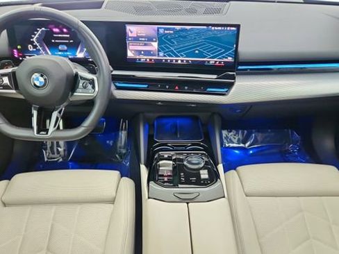 Used 2024 BMW 530i image 86