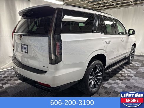 Used 2024 Cadillac Escalade Sport image 7