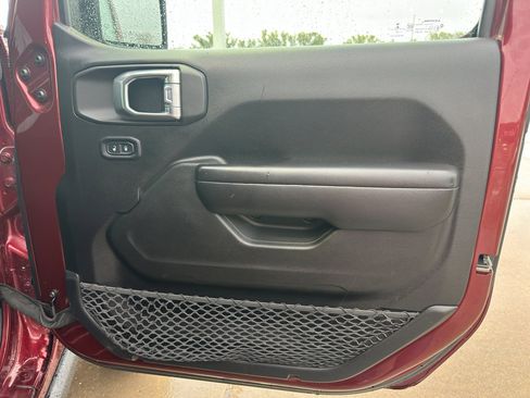 Used 2021 Jeep Wrangler Unlimited Sport image 20