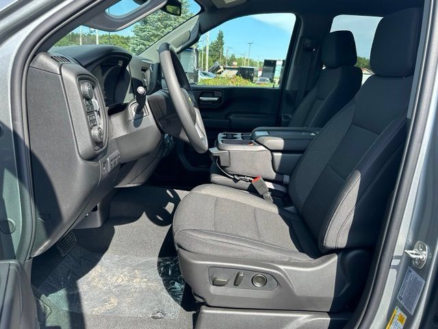 New 2026 Chevrolet Silverado 2500 Custom w/ Custom Value Package AWD/4WD image 14