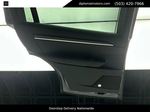 Used 2023 Tesla Model X image 25