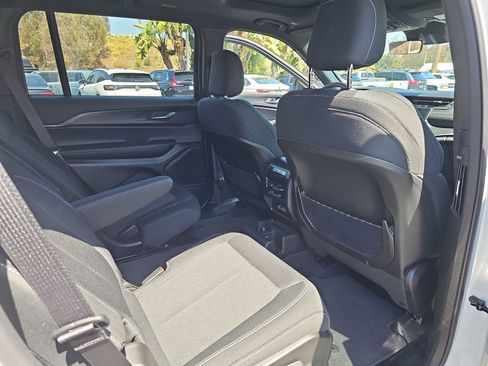 Used 2025 Jeep Grand Cherokee L Laredo RWD image 14