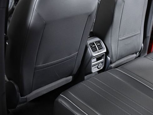 Used 2024 Volkswagen Tiguan SE R-Line FWD image 27