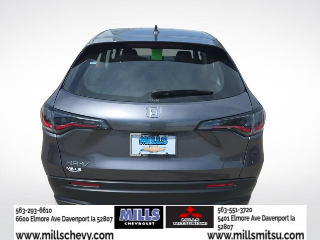 Used 2025 Honda HR-V LX image 4