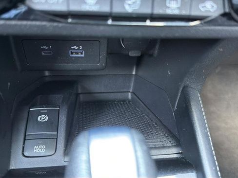 Certified 2021 Nissan Kicks SR w/ SR Premium Package image 26