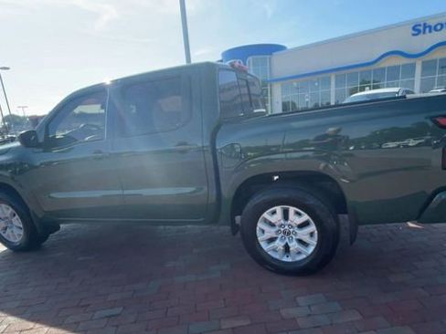 Used 2022 Nissan Frontier SV RWD image 7