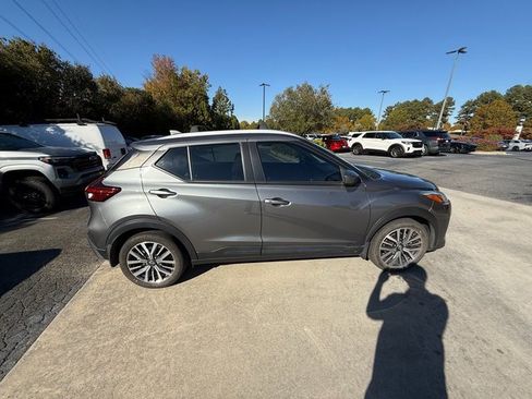 Used 2023 Nissan Kicks SV w/ Interior Electronics Package image 6