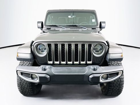 Used 2021 Jeep Gladiator Overland w/ Popular Equipment Package AWD/4WD image 2