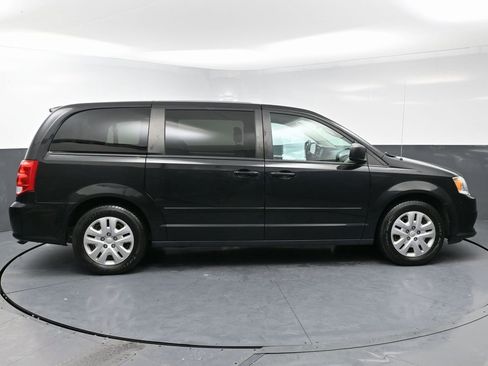 Used 2017 Dodge Grand Caravan SE w/ Power Window Group image 8