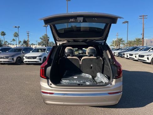 New 2026 Volvo XC90 B6 Plus image 28