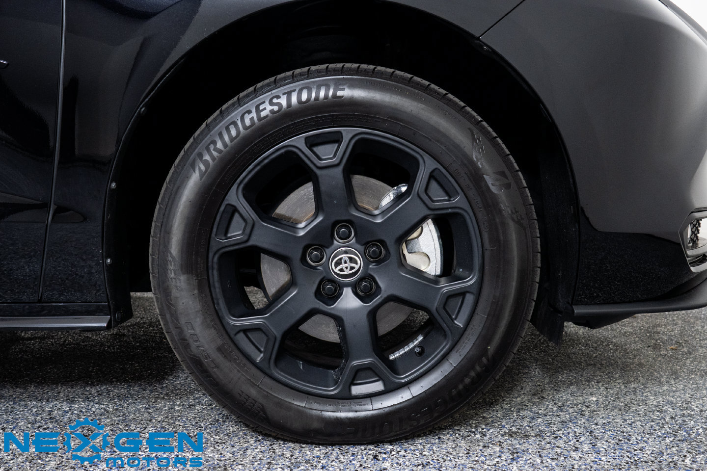 Used 2025 Toyota Sienna XLE Woodland Edition AWD/4WD image 51