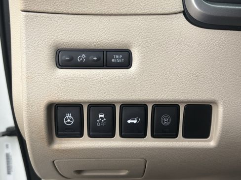 Used 2019 Nissan Murano Platinum w/ Cargo Package FWD image 13
