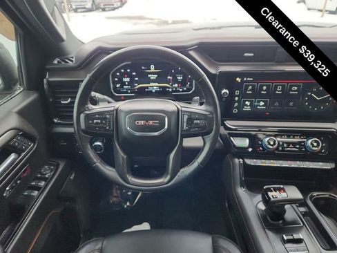 Used 2022 GMC Sierra 1500 AT4 w/ Technology Package AWD/4WD image 20