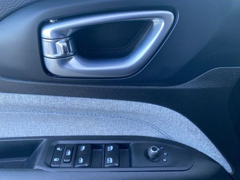 Certified 2023 Jeep Compass Sport image 22