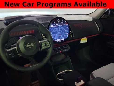Used 2025 MINI Cooper Countryman S w/ Comfort Package Max image 17