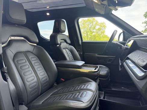 Used 2022 Rivian R1T Launch Edition AWD/4WD image 6