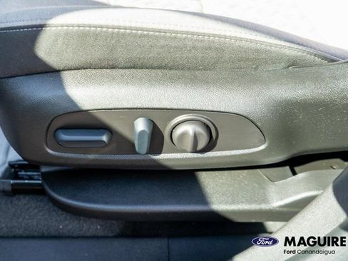 Used 2024 Chevrolet Equinox LS w/ LS Convenience Package FWD image 18
