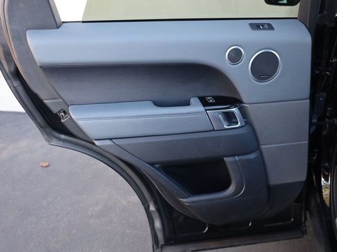 Used 2015 Land Rover Range Rover Sport Supercharged image 17