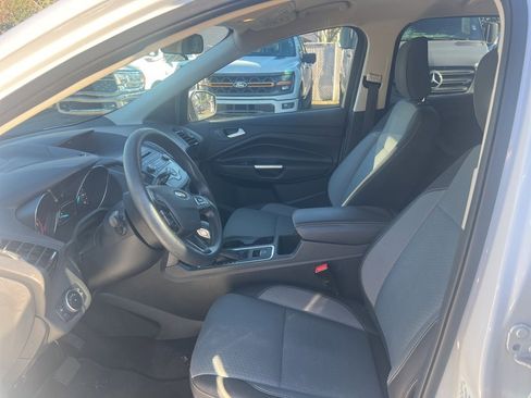 Used 2018 Ford Escape SE image 8