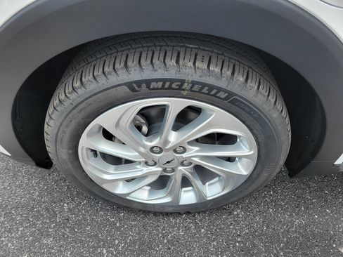 New 2027 Chevrolet Bolt LT FWD image 33