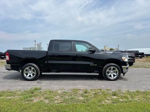 Used 2022 RAM 1500 Big Horn AWD/4WD image 1