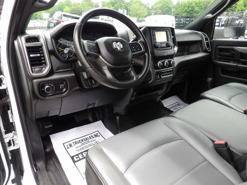 Used 2022 RAM 4500 Tradesman RWD image 16