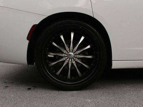 Used 2018 Dodge Charger R/T image 5