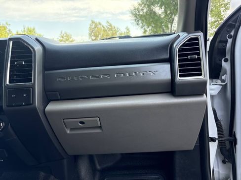 Used 2018 Ford F250 XLT w/ FX4 Off-Road Package AWD/4WD image 15