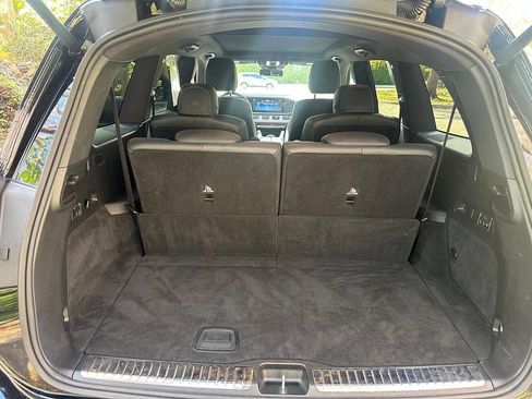 Used 2025 Mercedes-Benz GLS 450 4MATIC image 16