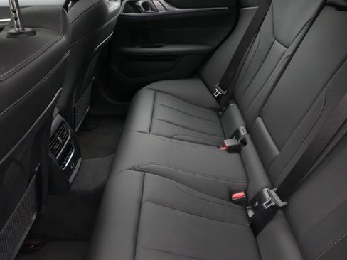 Used 2023 BMW i4 eDrive40 RWD image 38