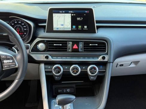 Used 2021 Genesis G70 2.0T w/ Elite Package image 34