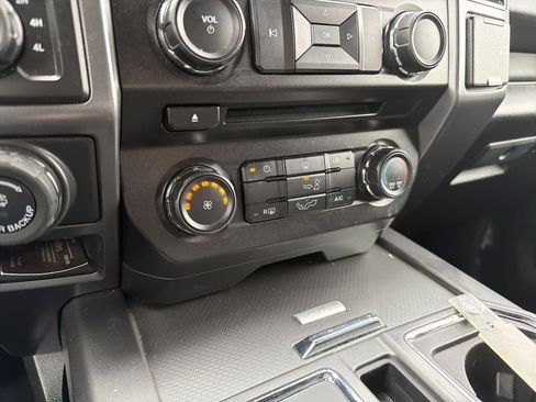 Used 2017 Ford F150 XLT w/ Equipment Group 301A Mid image 20