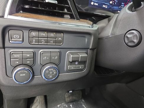 New 2026 Chevrolet Tahoe High Country w/ Sun And Tow Package AWD/4WD image 30