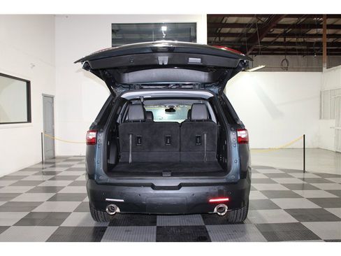 Used 2021 Chevrolet Traverse LT image 21