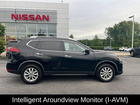 Used 2018 Nissan Rogue SV w/ Sun & Sound Touring Package AWD/4WD image 15