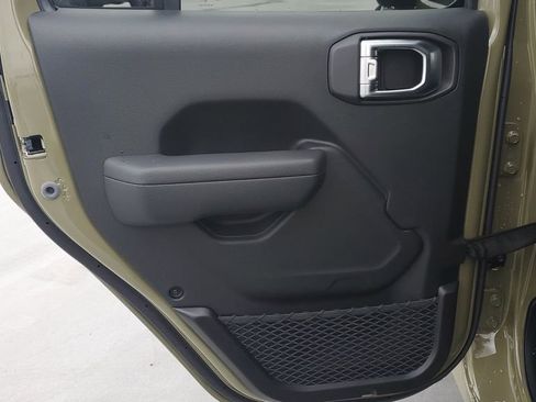 New 2026 Jeep Gladiator Sport image 15