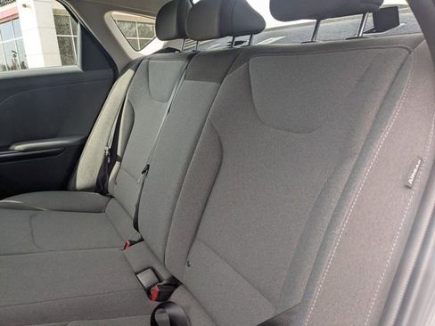 Used 2025 Kia K4 FWD image 28