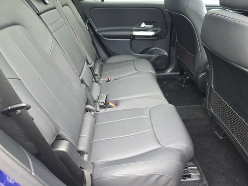 Used 2022 Mercedes-Benz GLB 250 4MATIC image 20