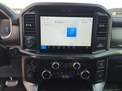 Used 2025 Ford F150 Platinum w/ FX4 Off-Road Package AWD/4WD image 24
