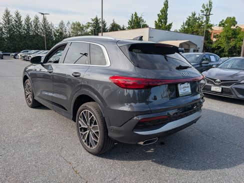 Used 2025 Audi Q5 Premium Plus AWD/4WD image 5